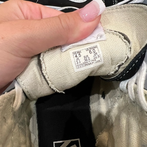 Vans sneakers!! Size women 6.0 men 4.5 - Picture 8 of 9